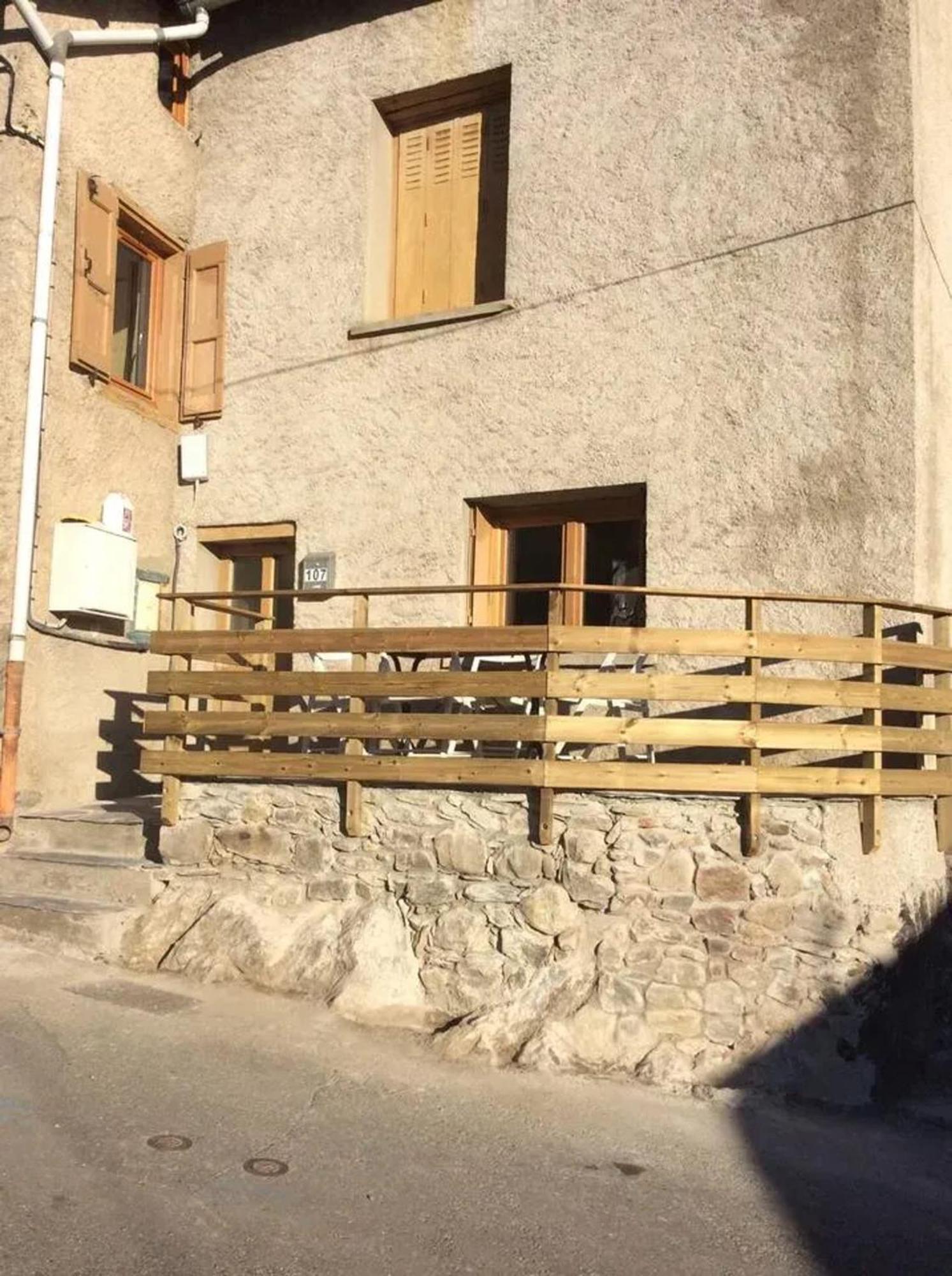 Chalet Confortable A Ascou Avec Vue Sur La Montagne Exteriör bild